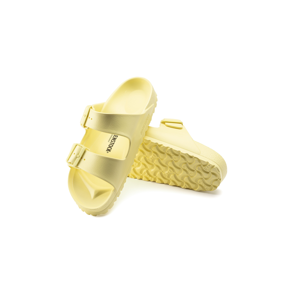 Birkenstock Arizona EVA slippers geel waterdicht paar zijaanzicht