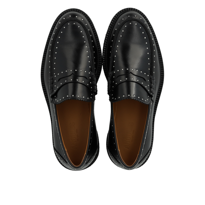 Elegante zwarte instapper van Angulus met metalen studs – bovenaanzicht