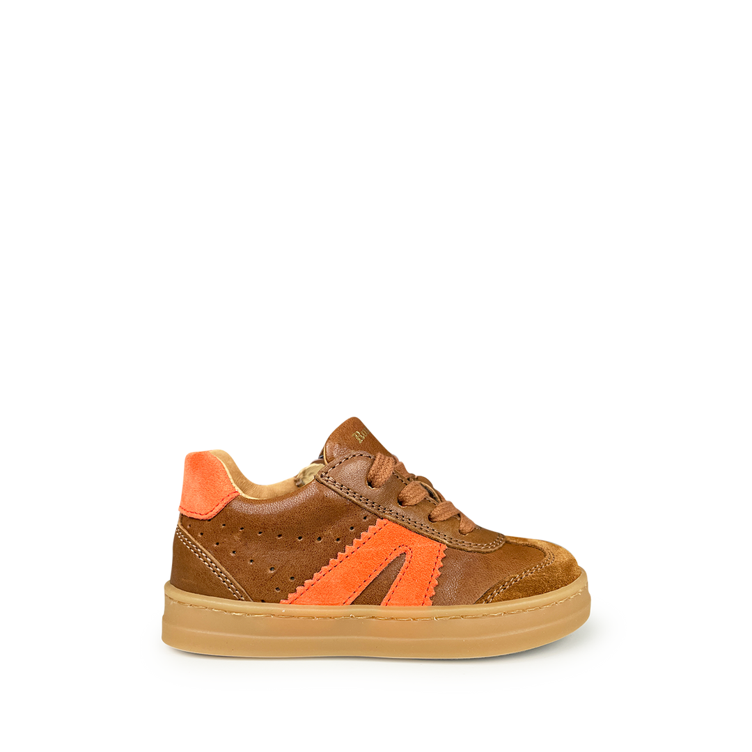 Bruine sneaker