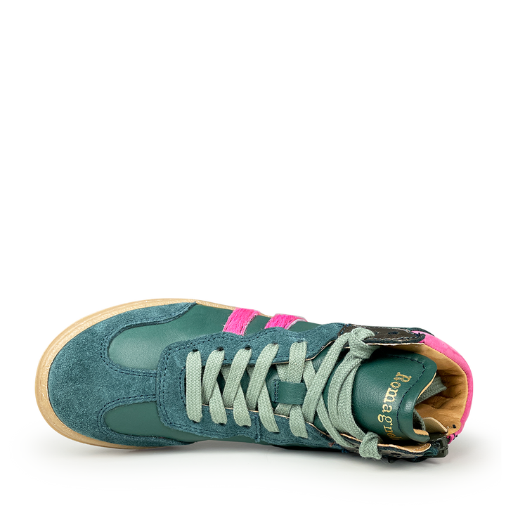 Sneaker met roze touch