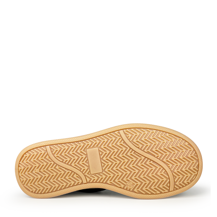 Sneaker met roze touch