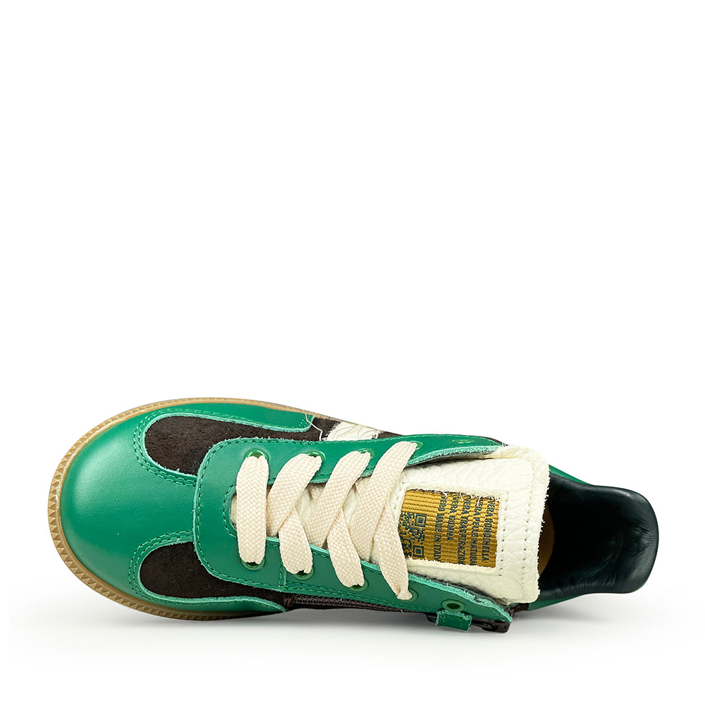 Bovenaanzicht Rondinella sneaker zwart en groen – veters en tong