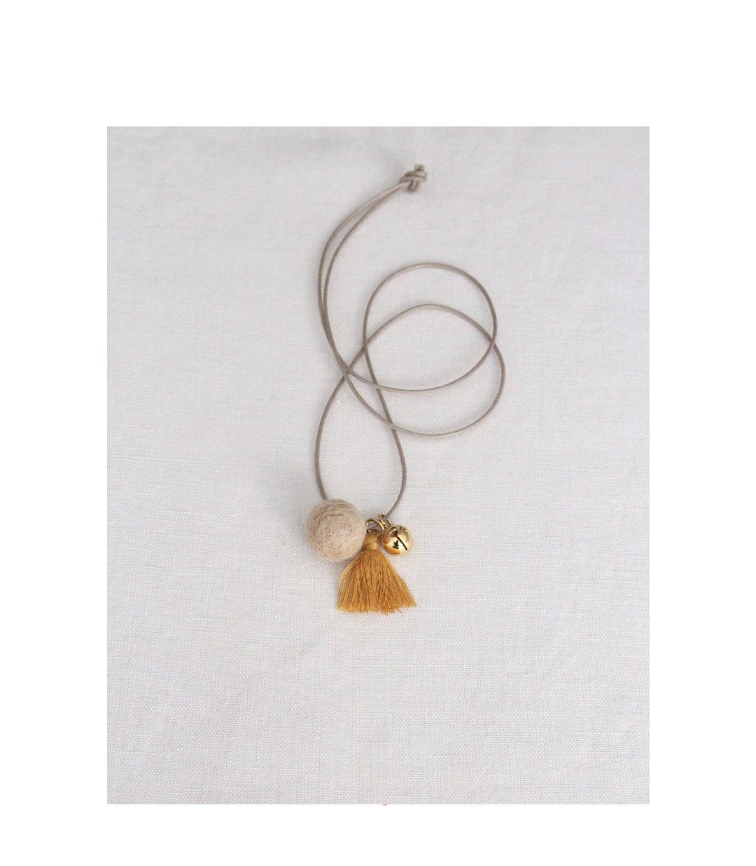 Necklace Anouk mustard yellow