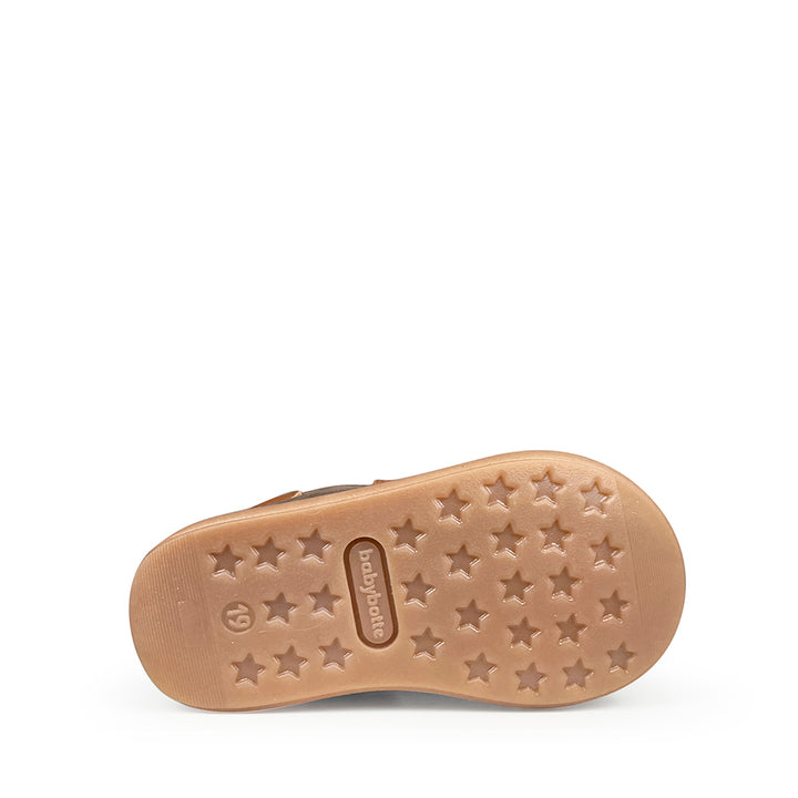 onderzijde zool van Babybotte sneaker met sterrenprofiel