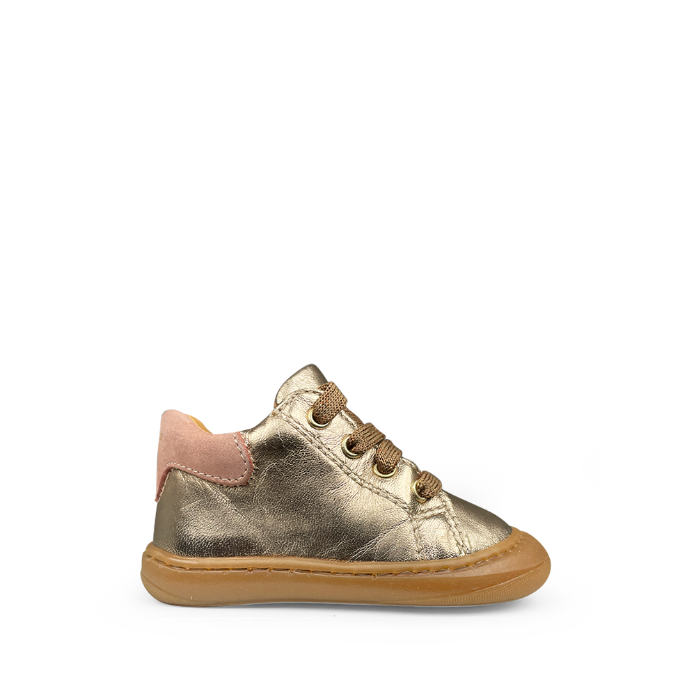 Goudkleurige sneaker