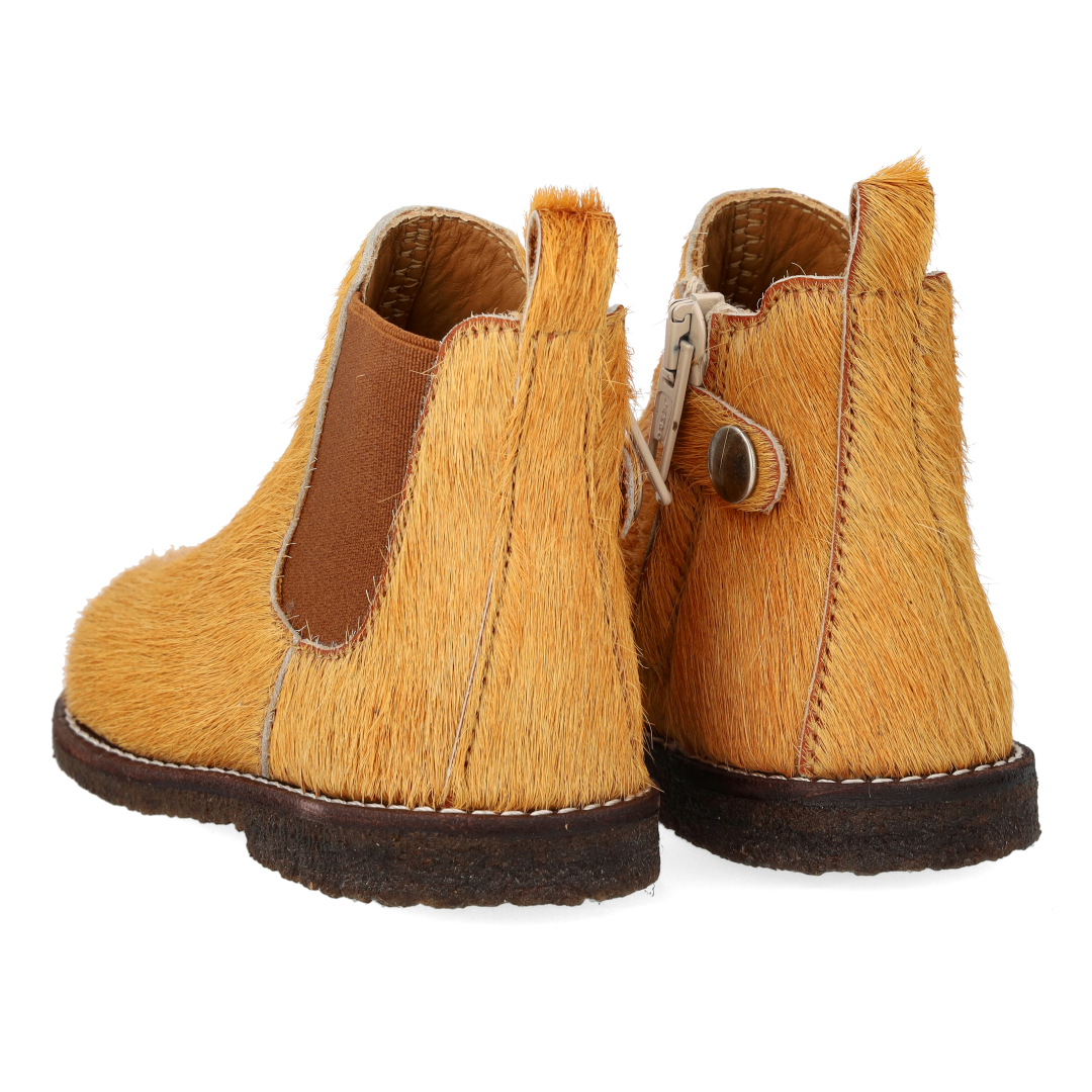 Zijkant van chelsea boot in ponyhair met elastiek – Angulus kinderschoenen