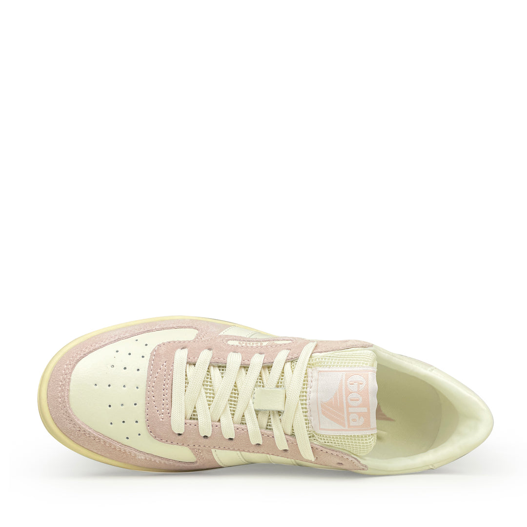 Gola Hawk sneaker wit roze bovenaanzicht met crèmekleurige veters geperforeerde neus en roze Gola logo op de tong