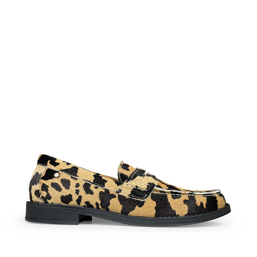 Confetti loafer in luipaardprint van hoogwaardig leder met ponyhair, verkrijgbaar bij Anna Pops.