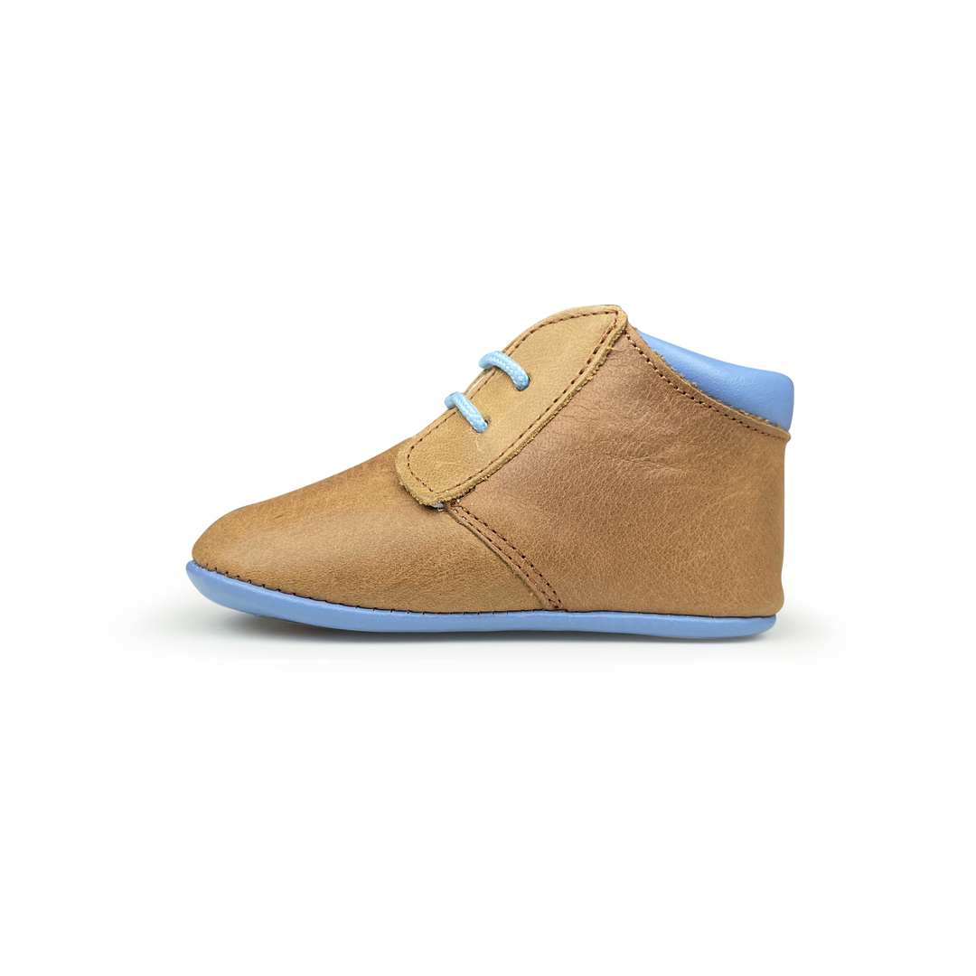 Prestapper in bruin met blauw