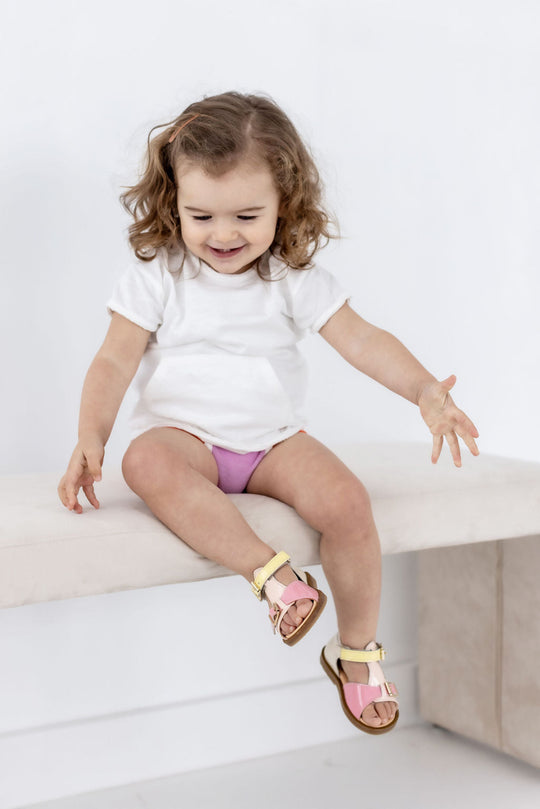 De perfecte kinderschoenen cadeau doen aan je kleinkind: tips voor grootouders
