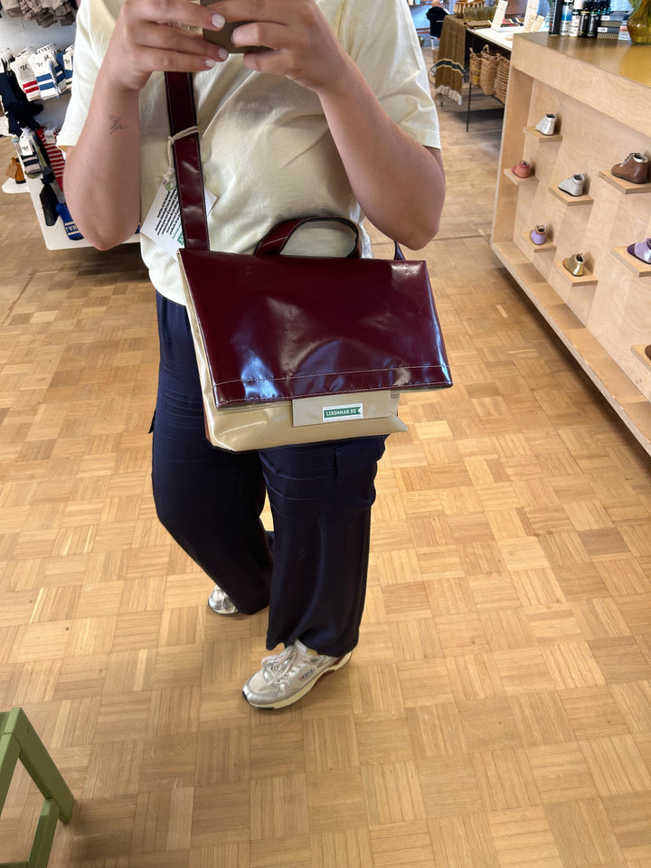 Schoudertas bordeaux en beige
