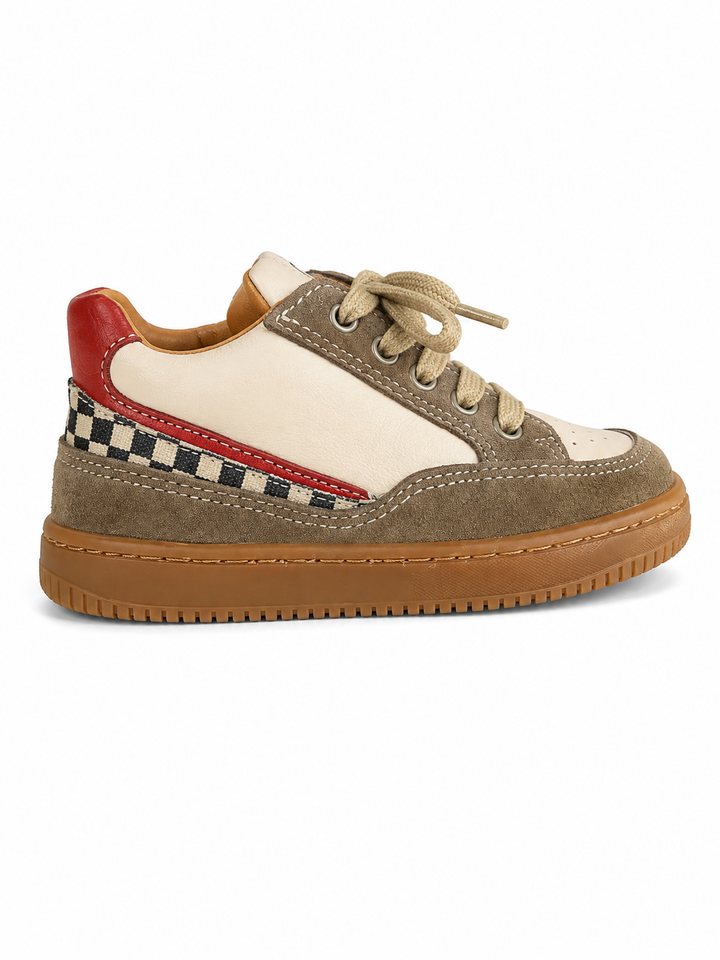 Sneaker nude tinten