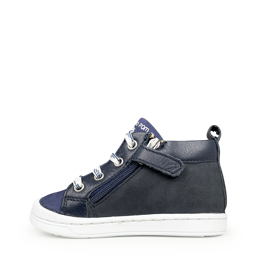 Marineblauwe sneaker