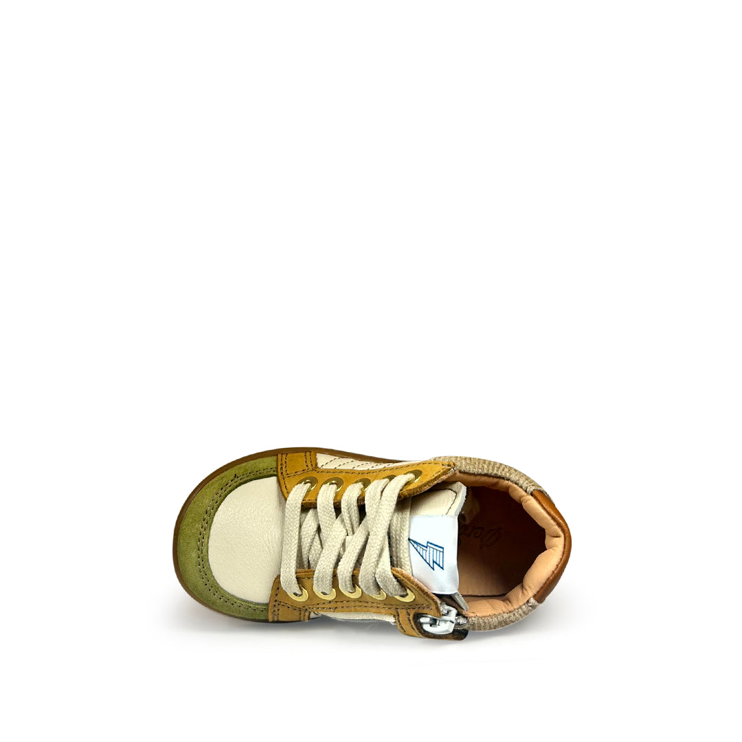 Sneaker wit, oker en groen