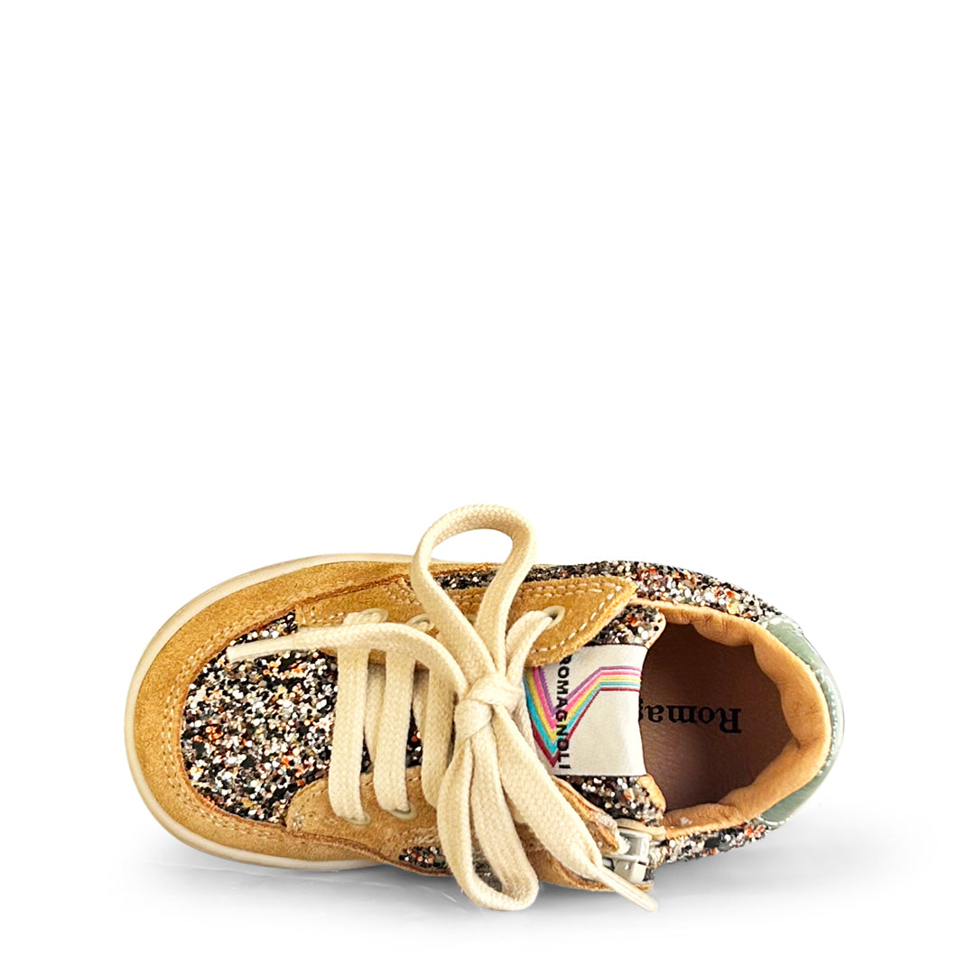 Sneaker in oker met glitter
