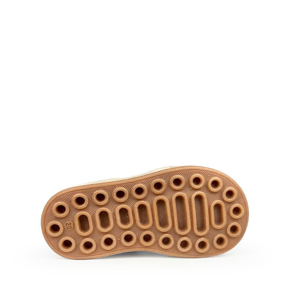 Zool van bruine sneaker van Babybotte met grip