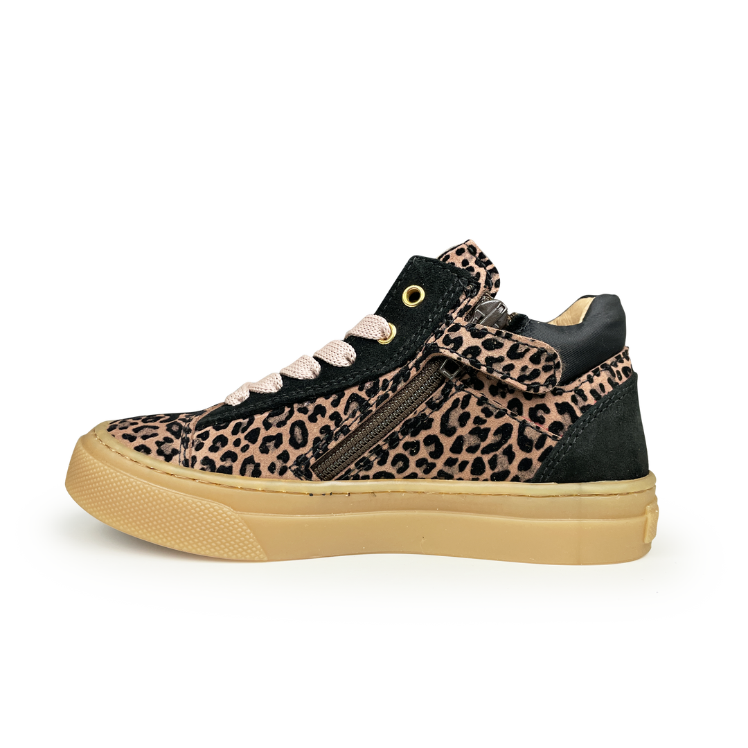 Leopard sneaker
