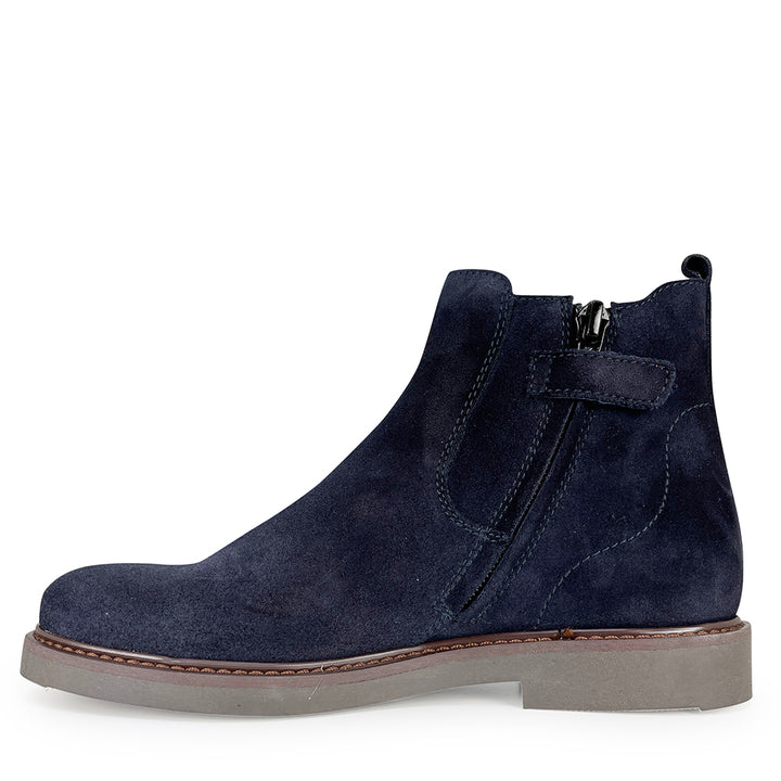 Boot dark blue