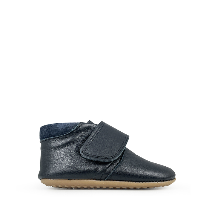 Leather velcro slipper black