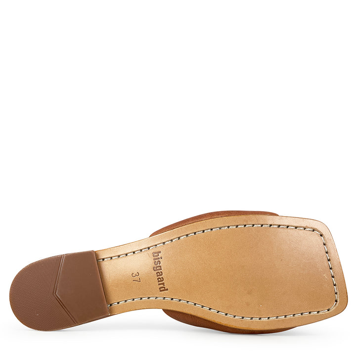 Sandal cognac