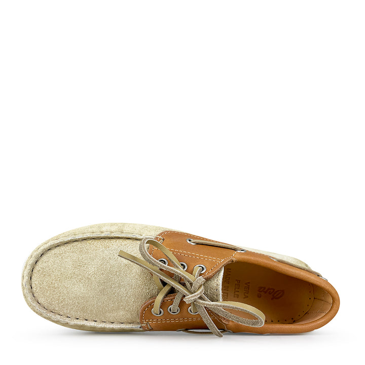 Boat shoe beige / cognac