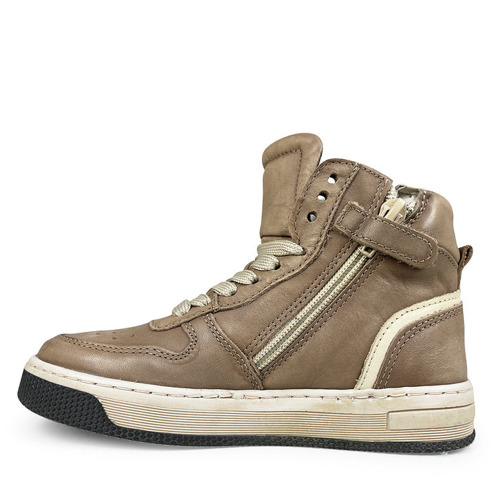 Hoge bruine sneaker