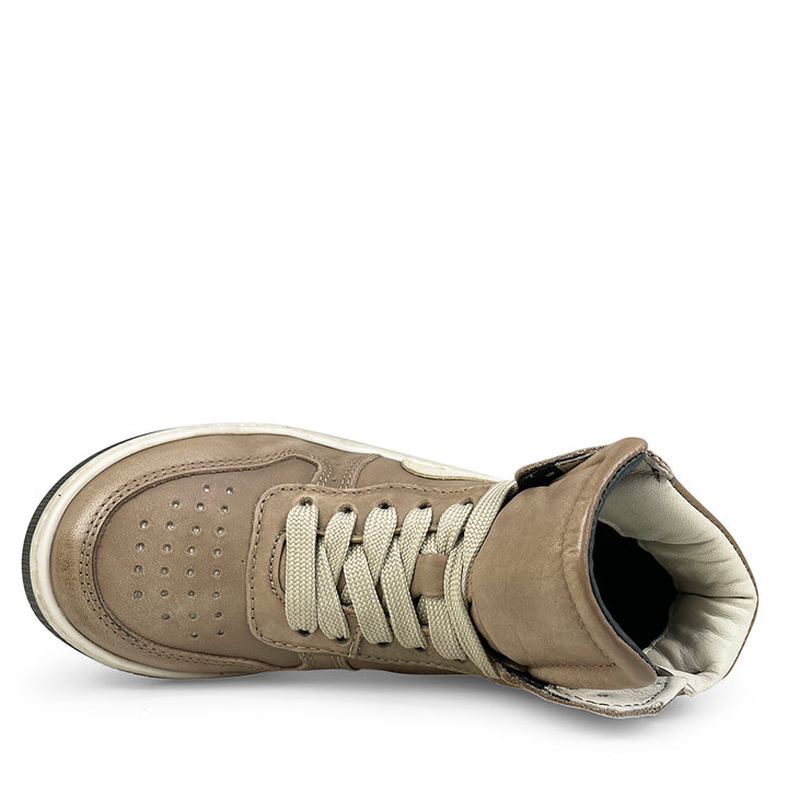 Hoge bruine sneaker