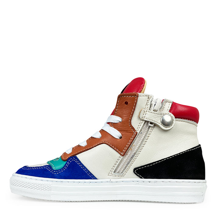 Witte sneaker met rood en blauw