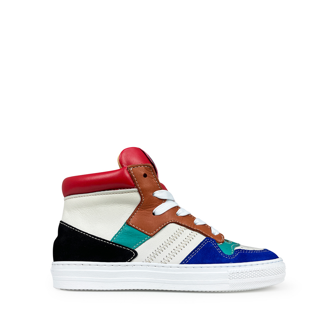 Witte sneaker met rood en blauw