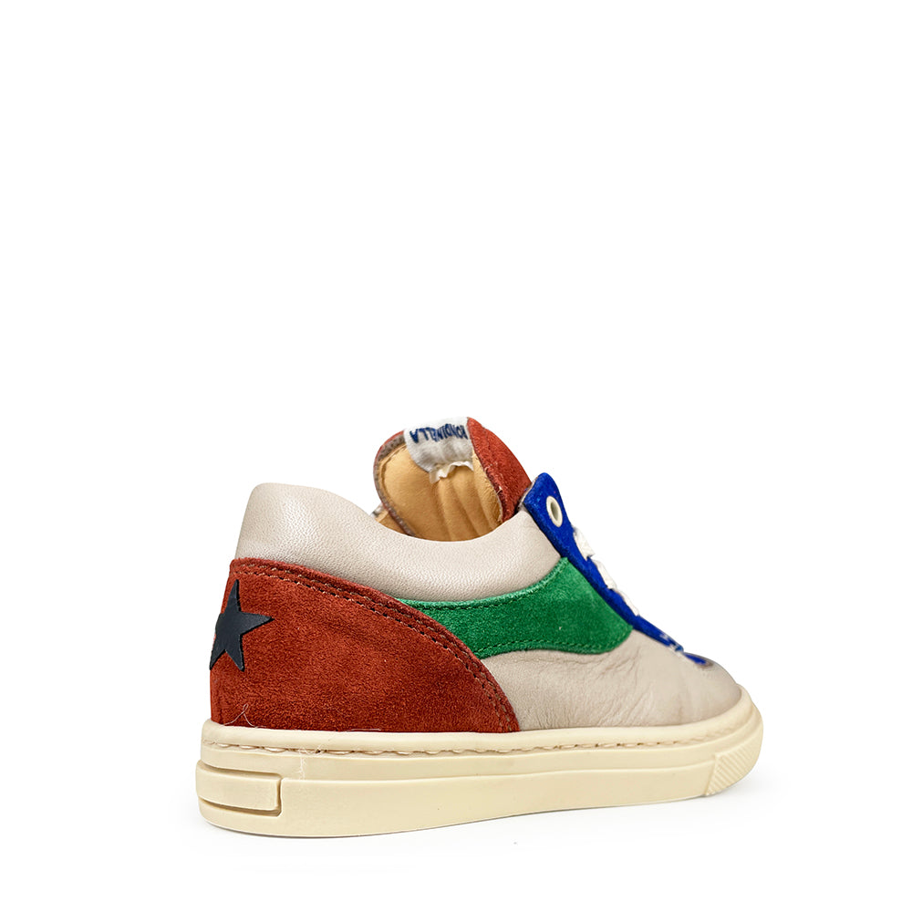 Grijze sneaker met kleuraccenten