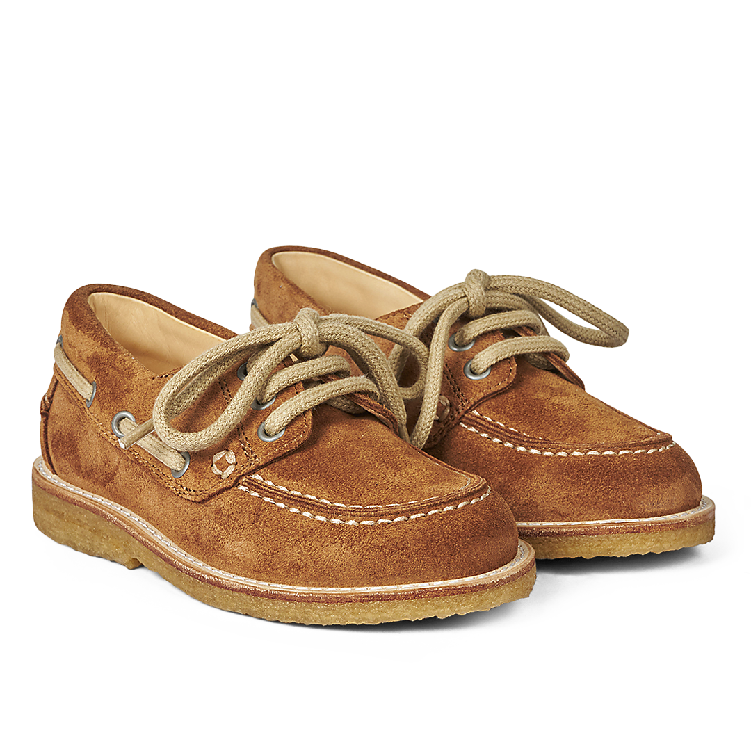 Boat shoe cognac