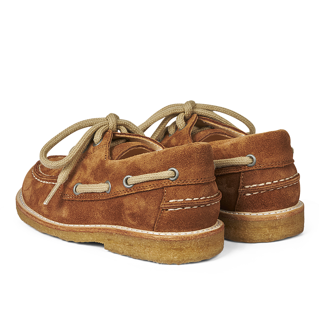 Boat shoe cognac