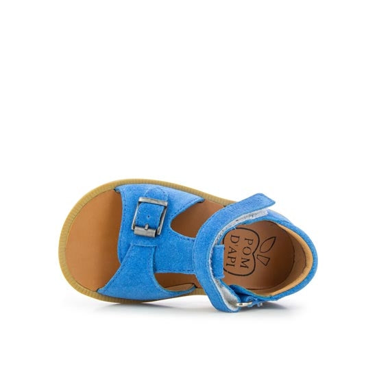 Light blue sandal with closed heel