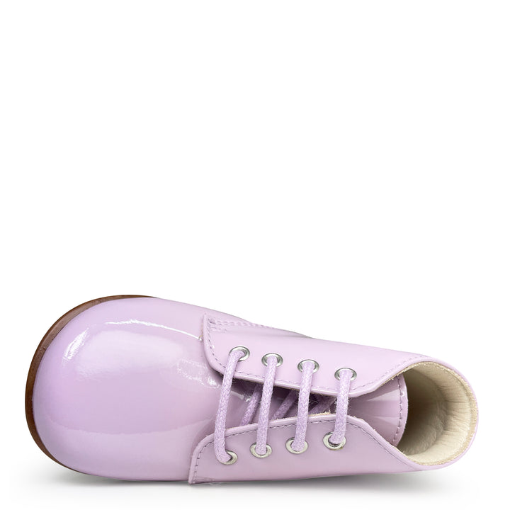 Lace-up shoe purple