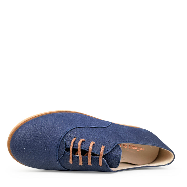 Lace-up shoe blue