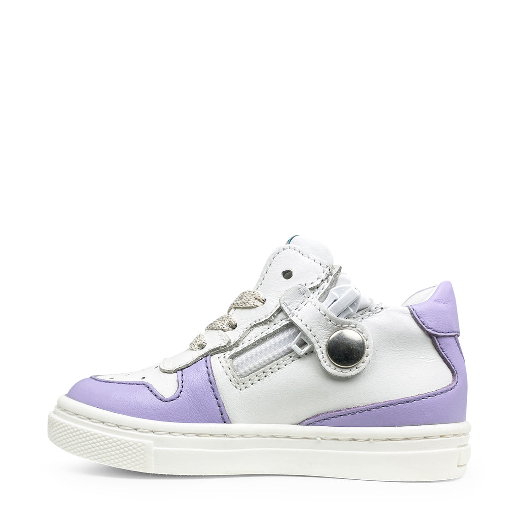 White sneaker with lilac