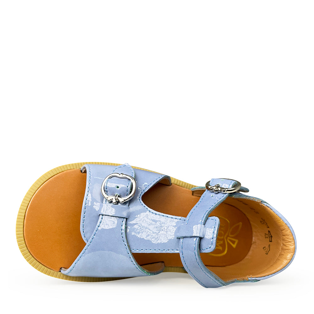 Blue sandal with closed heel