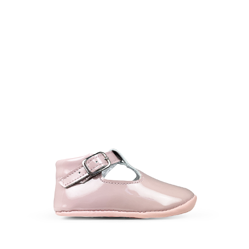 Our pink ballerina pre-step shoe in patent leather