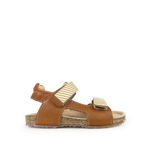 Sandal brown