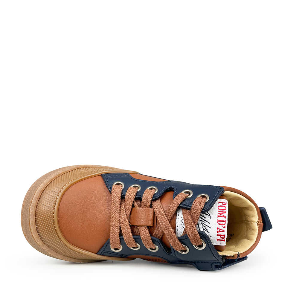 Bruin en blauwe sneaker