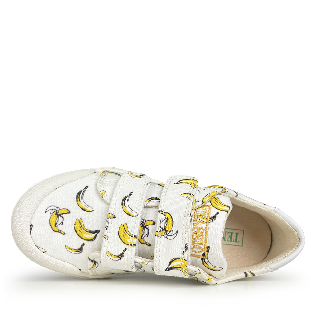 Sneaker with banana print