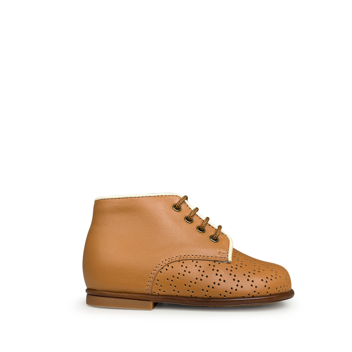 Lace-up shoe cognac