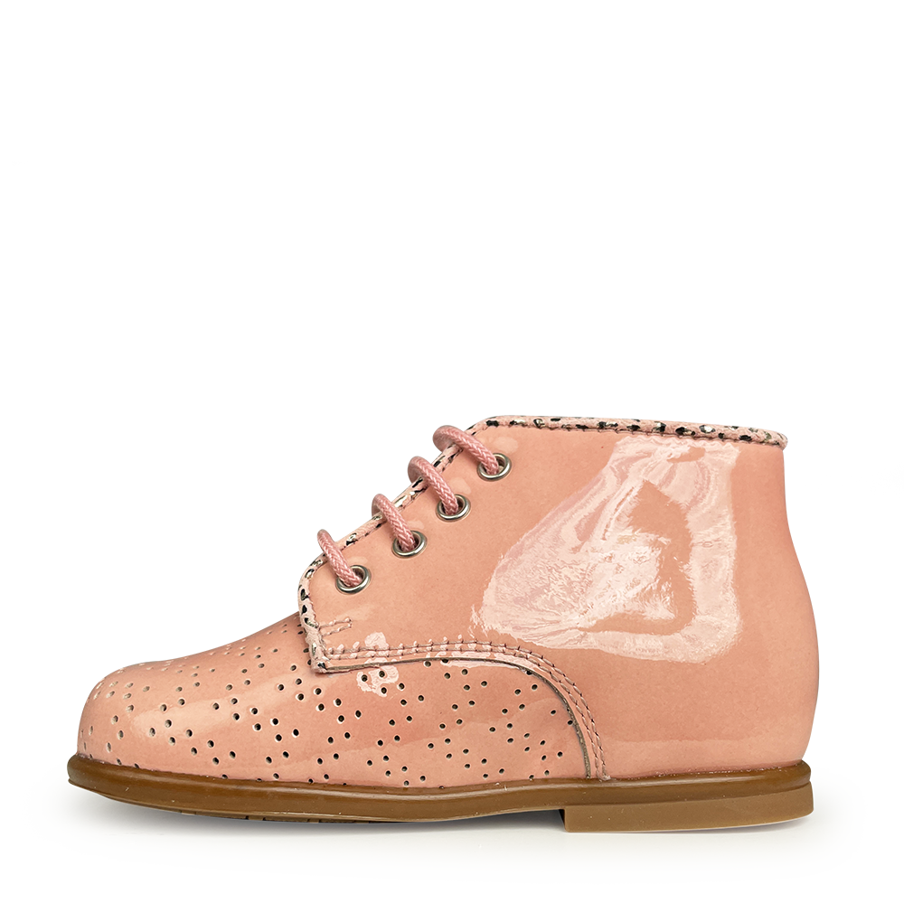 Lace-up shoe pink