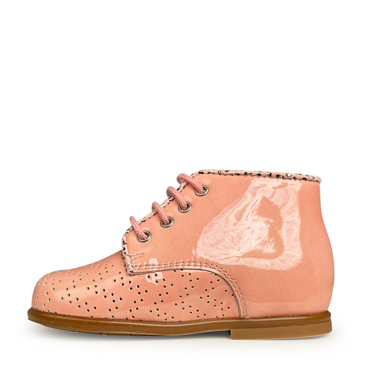 Lace-up shoe pink