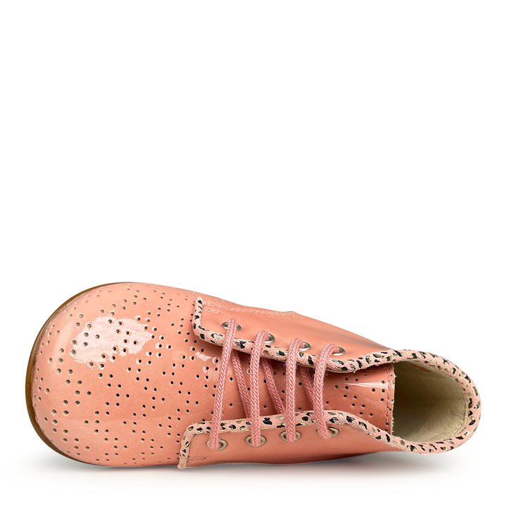 Lace-up shoe pink