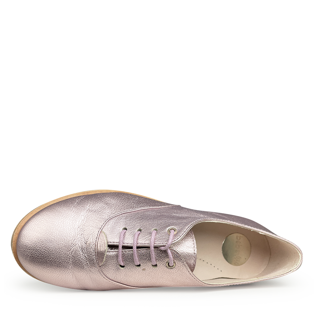 Veterschoen metallic zacht roze