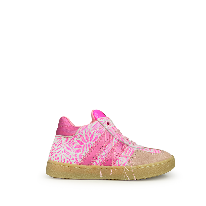 Roze sneaker