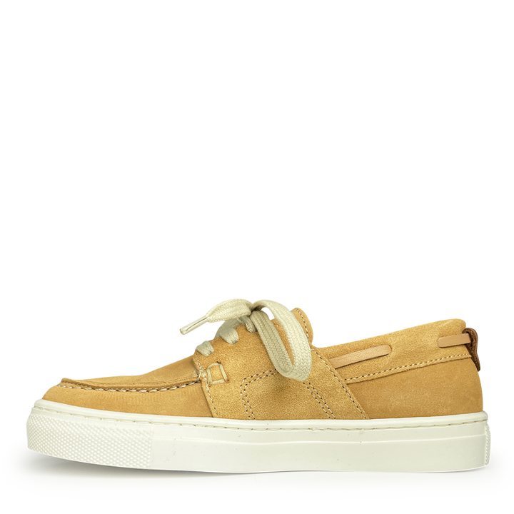 Boat shoe cognac