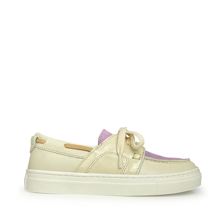 Boat shoe white purple