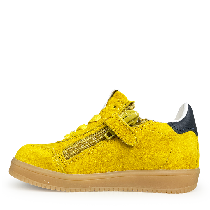 Ochre suede sneaker